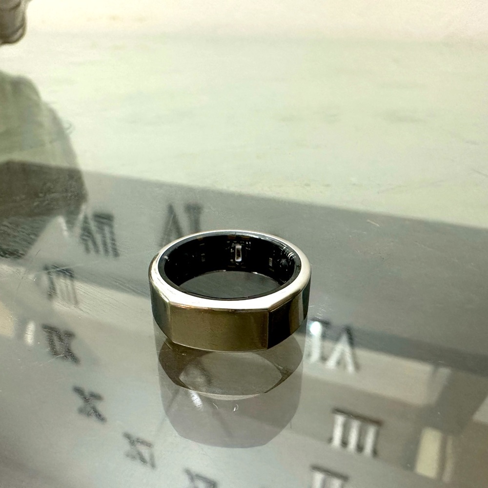 Oura ring and charger